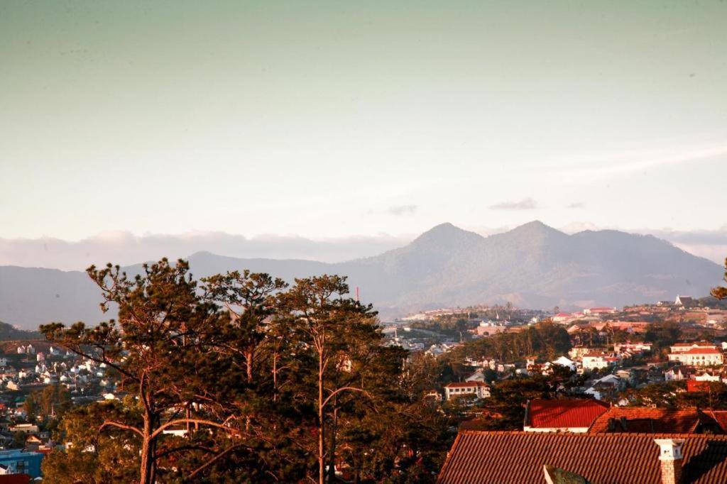 Hoa Sen Vang Hotel Dalat Εξωτερικό φωτογραφία